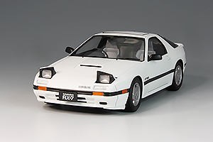 タミヤ SAVANNA RX-7 GTリミテッド